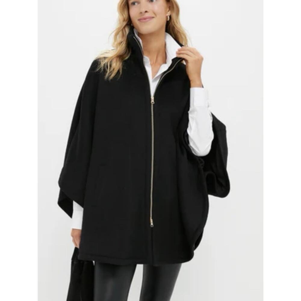 TUCKERNUCK Black Full Zip Huntington Poncho OS